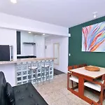 Otimo Studio P/ 4 Pessoas Em Copacabana